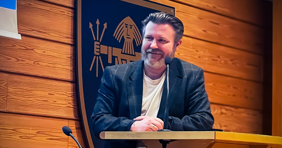 Even Evensen på talerstolen i kommunestyret om sosialagenter